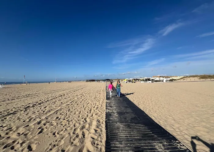 Acolhedora Casa De Ferias T2 Com Espaco Exterior Esmoriz