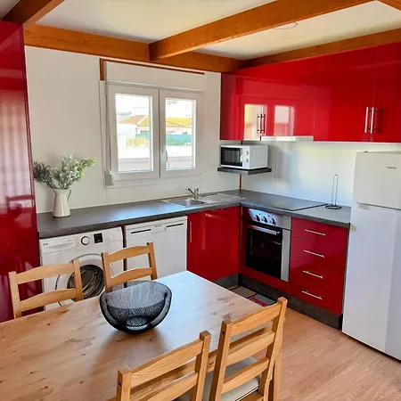 Acolhedora Casa De Ferias T2 Com Espaco Exterior בית נופש *