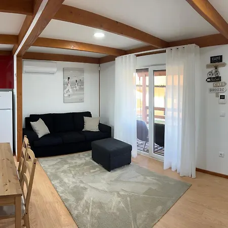 בית נופש Acolhedora Casa De Ferias T2 Com Espaco Exterior *