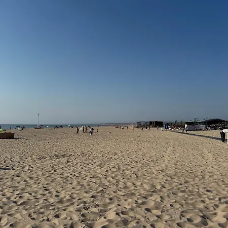 Acolhedora Casa De Ferias T2 Com Espaco Exterior Σπίτι διακοπών