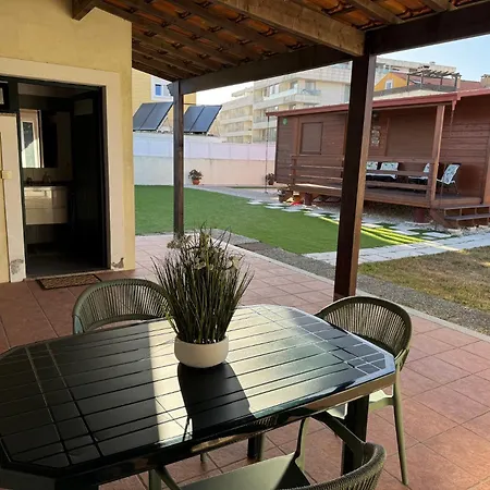 בית נופש Acolhedora Casa De Ferias T2 Com Espaco Exterior