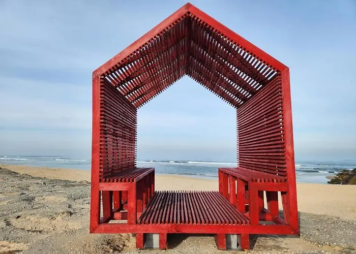 Acolhedora Casa De Ferias T2 Com Espaco Exterior *