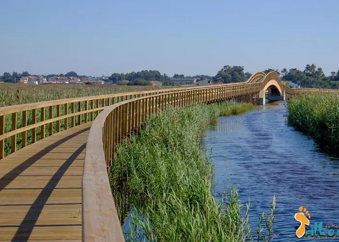 Дом отдыха Acolhedora Casa De Ferias T2 Com Espaco Exterior Эшмориш