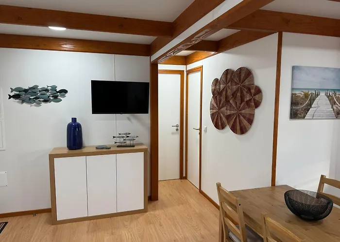 Acolhedora Casa De Ferias T2 Com Espaco Exterior Эшмориш